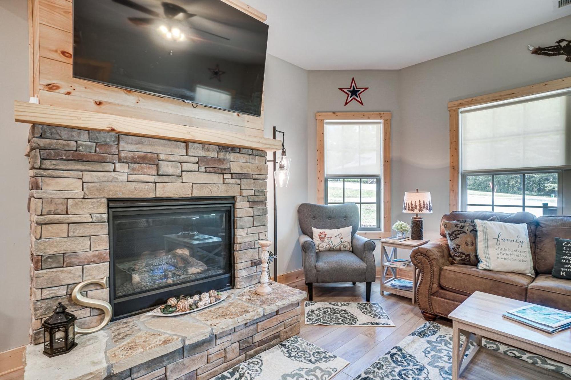 Stunning Helen Getaway With Hot Tub And Ev Charger! Villa Exterior photo