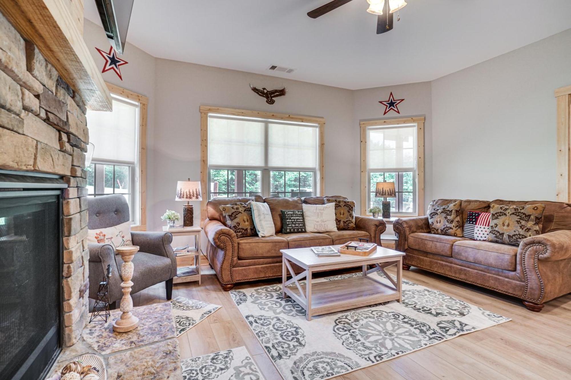 Stunning Helen Getaway With Hot Tub And Ev Charger! Villa Exterior photo